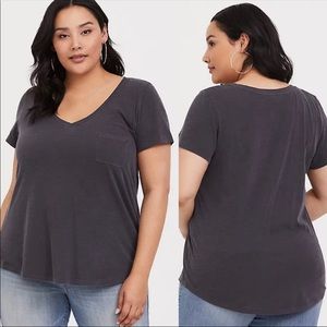 TORRID PREMIUM GREY GARNET DYE POCKET V-NECK TEE